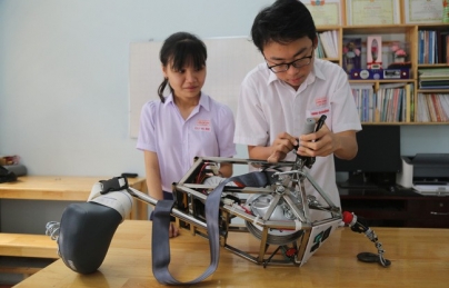 Học sinh chế tạo thành công thiết bị thoát hiểm khi xảy ra cháy tại chung cư cao tầng Học sinh chế tạo thành công thiết bị thoát hiểm khi xảy ra cháy tại chung cư cao tầng